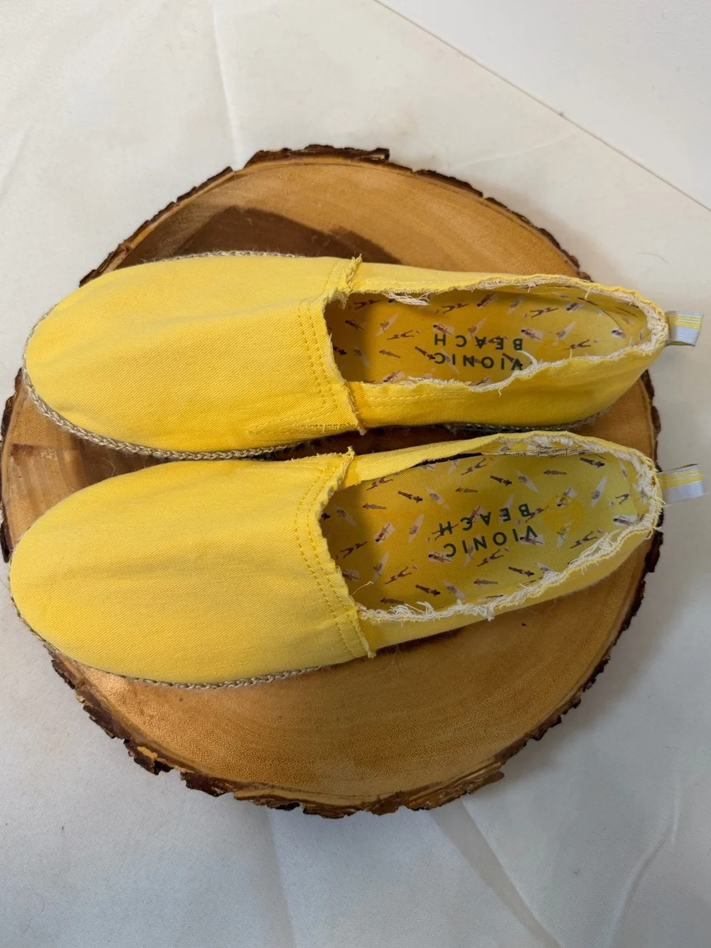 Vionic Laguna Women's‎ Casual Round Toe Yellow Slip-on Loafer Beach Size 9.5